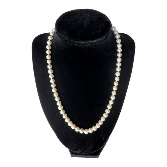 VTG Cultured PEARL NECKLACE 18" Knotted 62 Pearls 7mm 14K Gold Fish Hook Clasp! - Picture 5 of 8